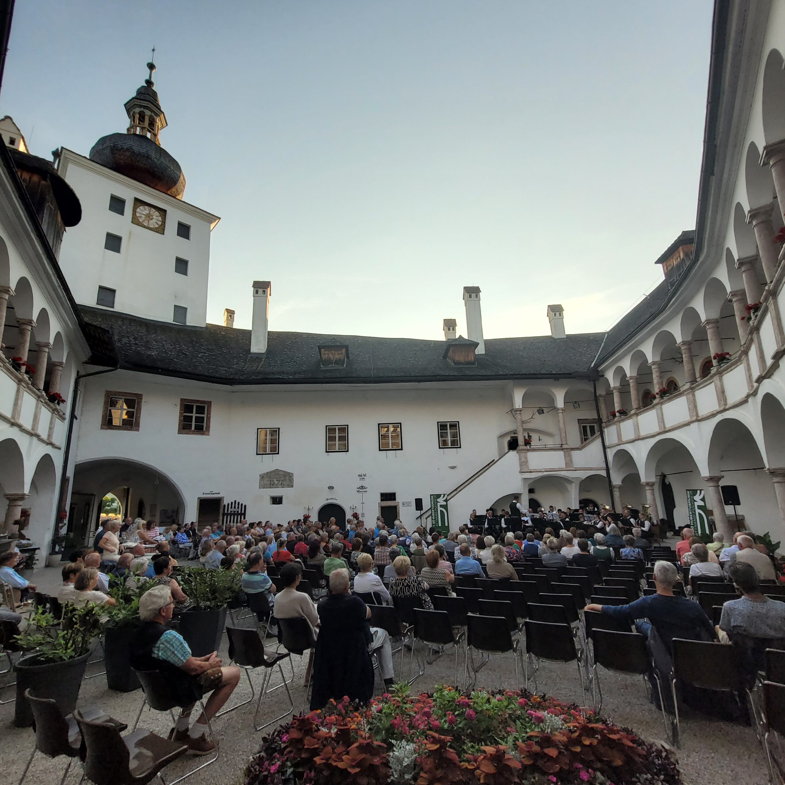 Schlosskonzert im Seeschloss Ort – Ein Sommerabend voller Musik